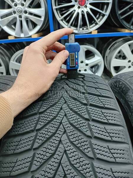 Nexen 225/45 R18 Zimska