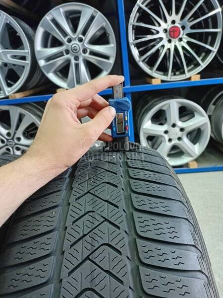 Pirelli 225/45 R18 Zimska