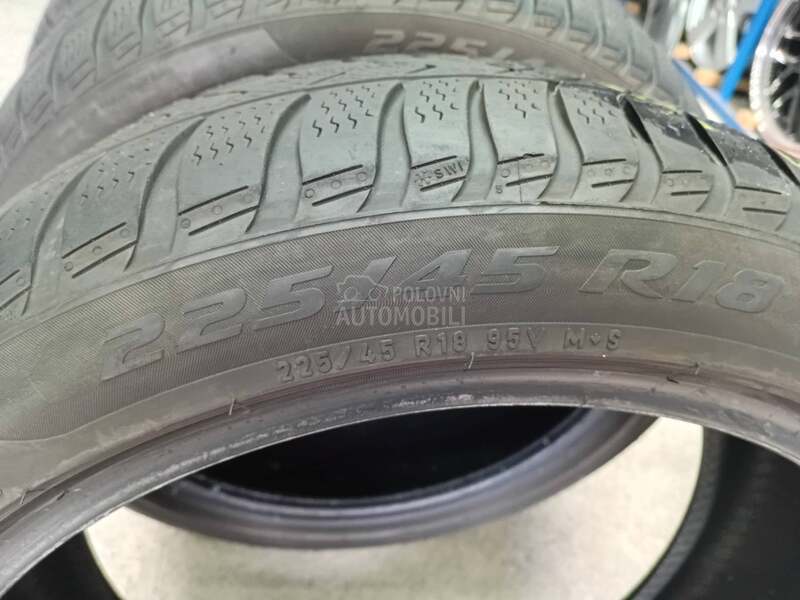 Pirelli 225/45 R18 Zimska