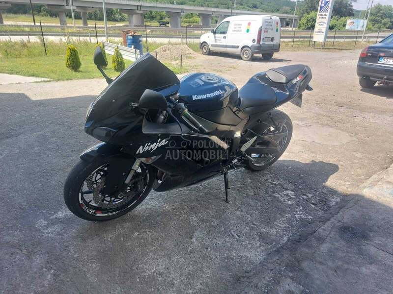 Kawasaki ZX6R