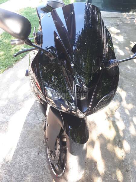 Kawasaki ZX6R