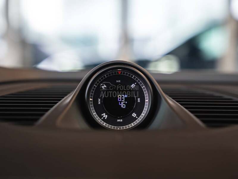 Porsche Macan 4S Electric
