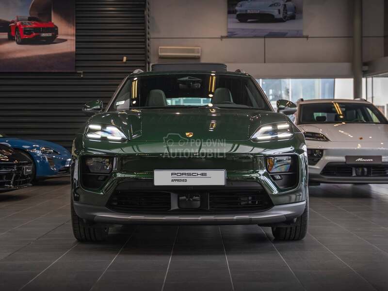 Porsche Macan 4S Electric