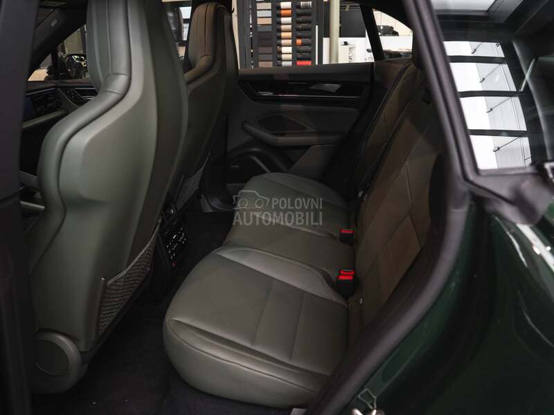 Porsche Macan 4S Electric