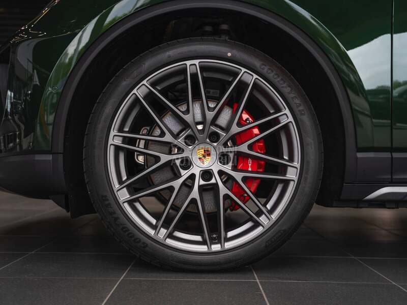 Porsche Macan 4S Electric