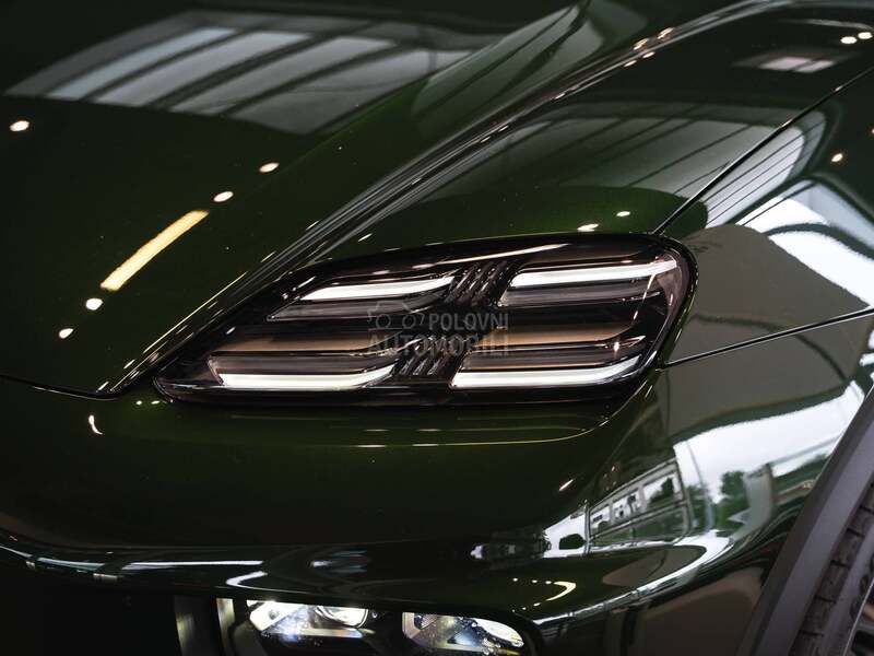 Porsche Macan 4S Electric