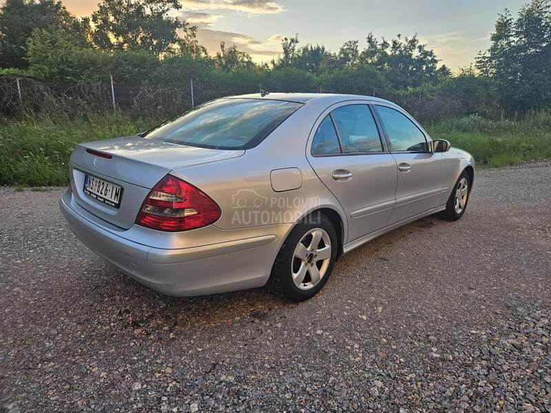 Mercedes Benz E 200 NTG