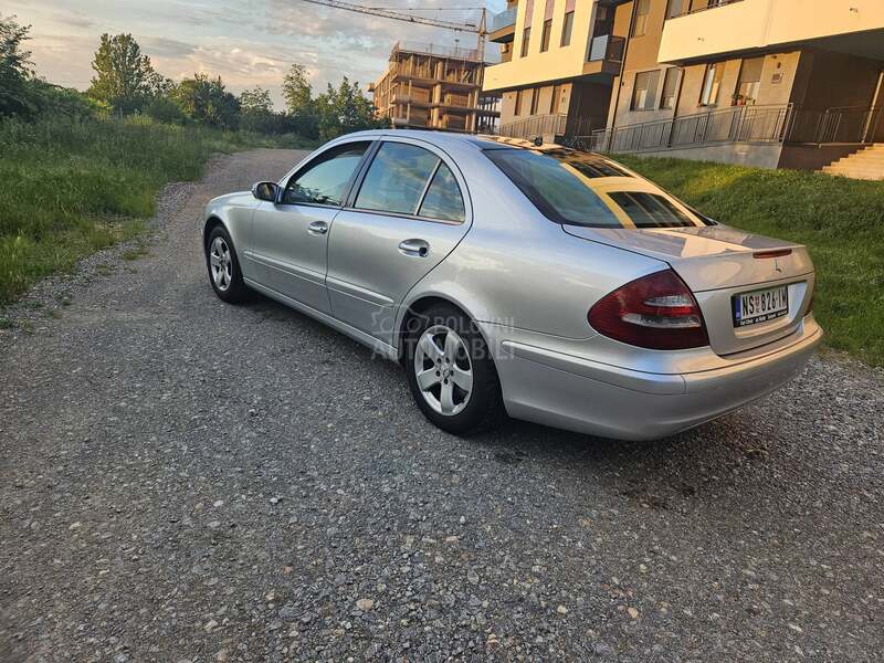 Mercedes Benz E 200 NTG