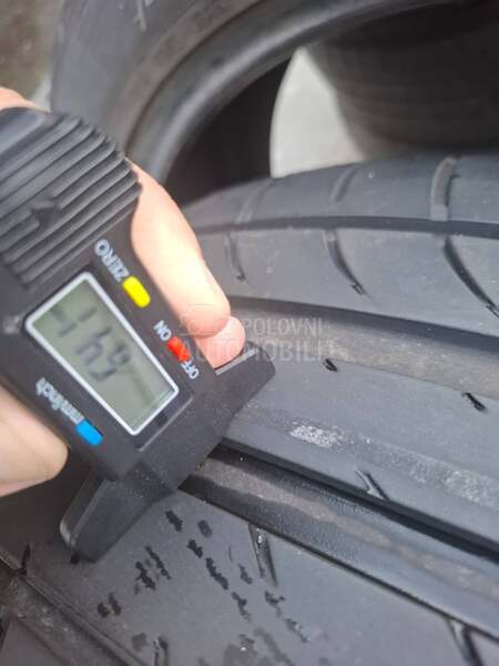 Dunlop 275/40 R22 Letnja