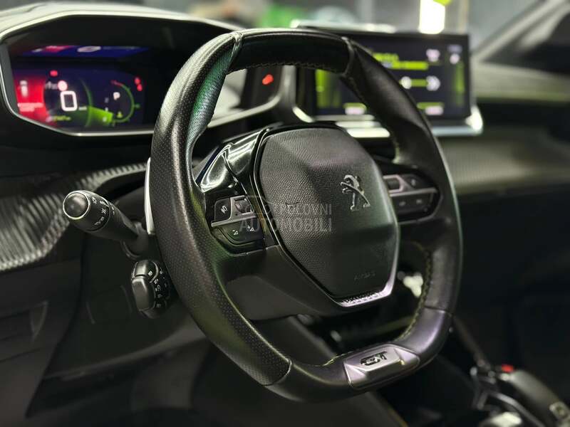Peugeot 208 1.2b/GT LINE/KA0 N0V