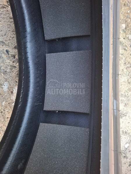 Pirelli 275/40 R22 Letnja