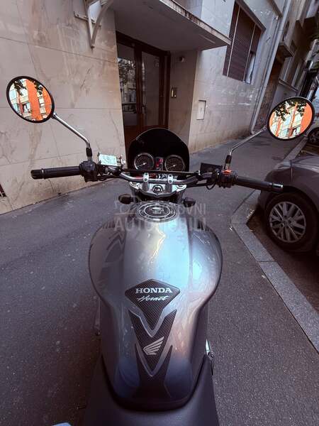 Honda Hornet 919
