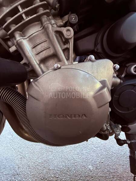 Honda Hornet 919