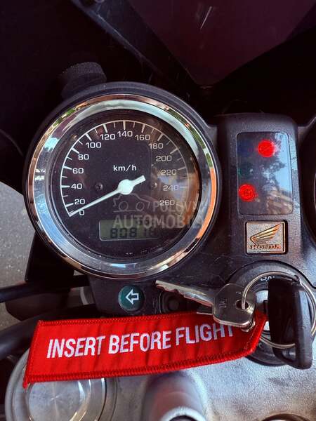Honda Hornet 919