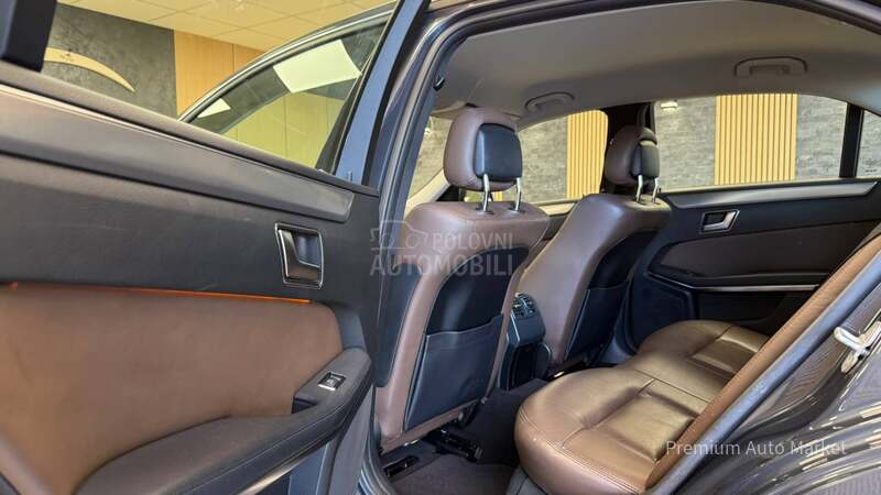 Mercedes Benz E 300 //2.2D/HYBRID/FUL