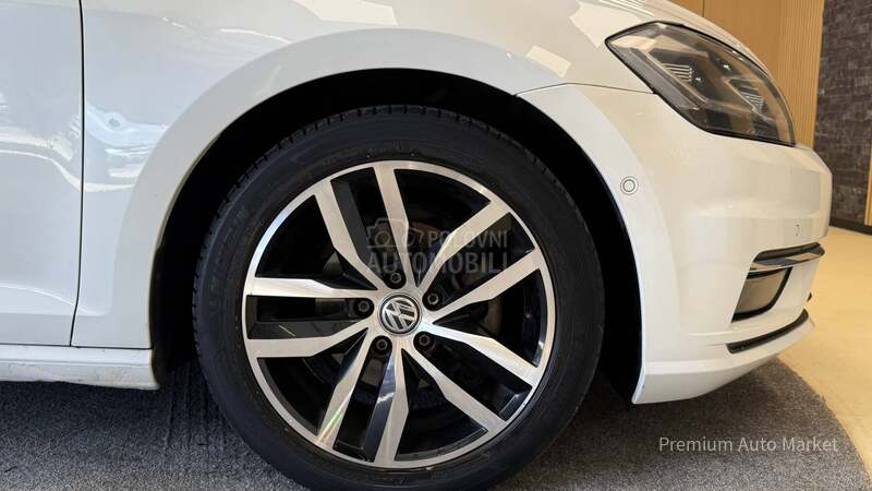 Volkswagen Golf 7 /1.6 TDI/R-LINE/PANO