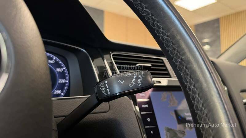 Volkswagen Golf 7 /1.6 TDI/R-LINE/PANO