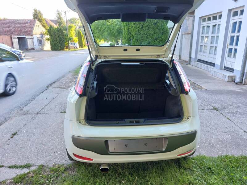 Fiat EVO 1.2 T0P STANJE