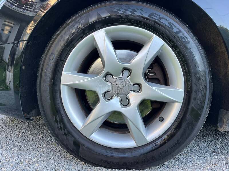 Audi A6 2.0tdi / N.A.V.I