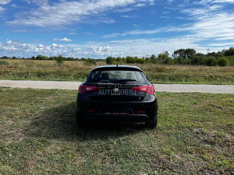 Alfa Romeo Giulietta 