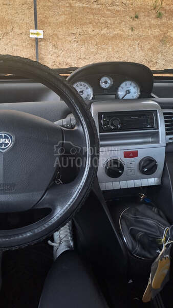 Lancia Ypsilon 1.2
