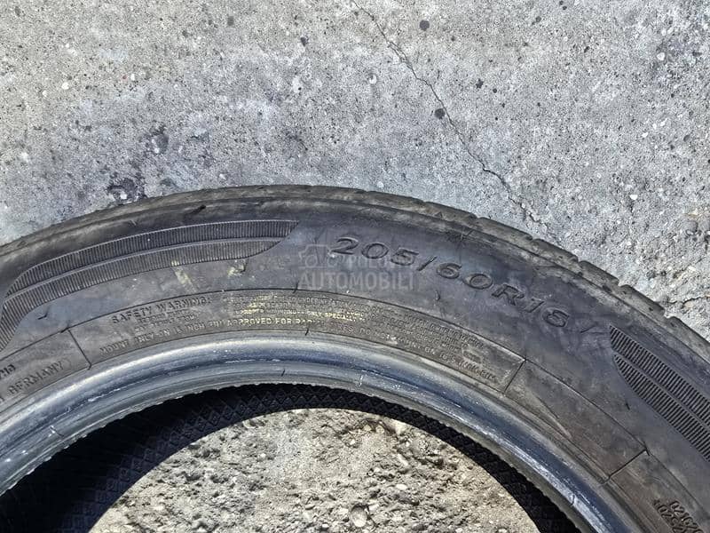 Dunlop 205/60 R16 Letnja