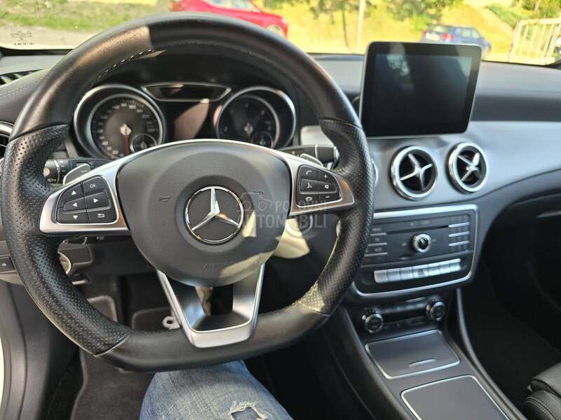 Mercedes Benz CLA 200 Shooting Brake 2.2cdi 4m AMG 4x4 CH