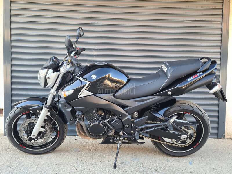 Suzuki GSR 600
