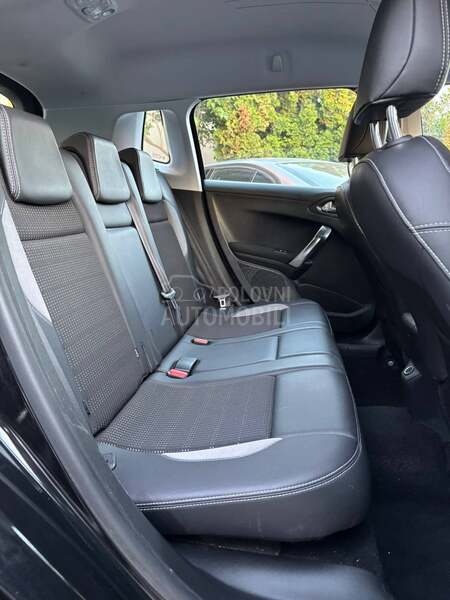 Peugeot 2008 1.6 /ALLURE/CH