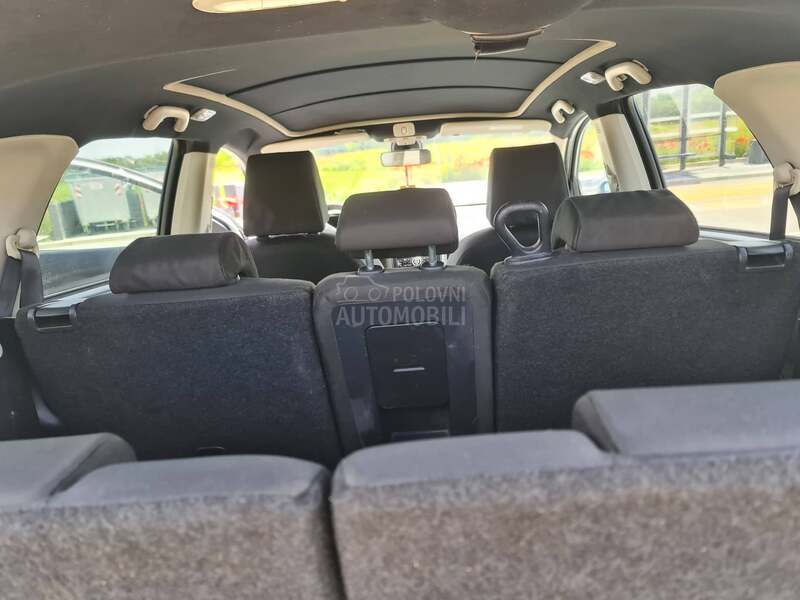 Nissan Qashqai + 2 