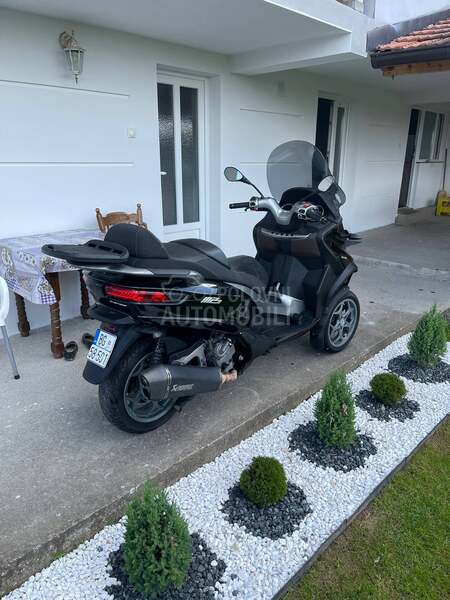 Piaggio mp3 500