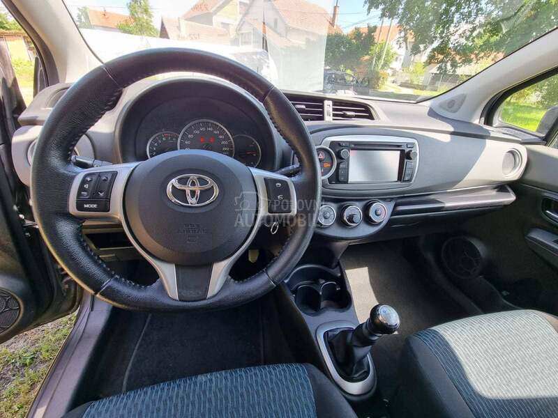 Toyota Yaris 1.3 kamera/ch