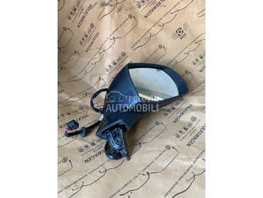 Desni retrovizor za Audi Q5 od 2017. do 2024. god.