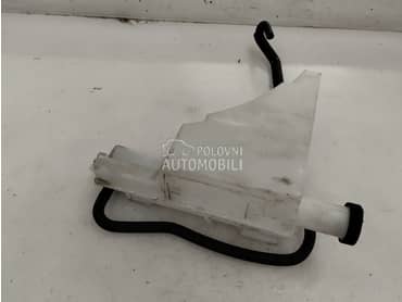 Posuda rashladne tečnosti za Nissan Juke od 2010. do 2018. god.