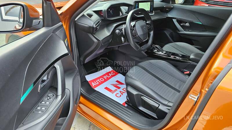 Peugeot 2008 ALLURE/MALA KM/N0V