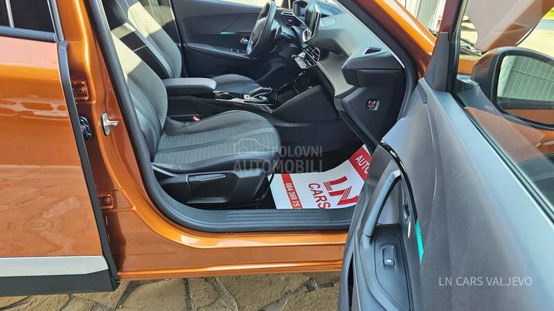 Peugeot 2008 ALLURE/MALA KM/N0V
