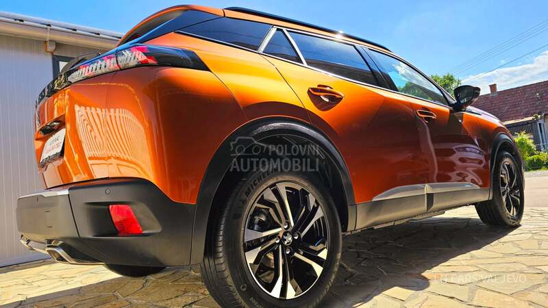Peugeot 2008 ALLURE/MALA KM/N0V
