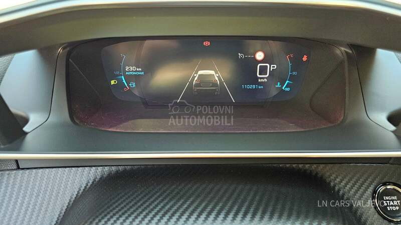 Peugeot 2008 ALLURE/MALA KM/N0V