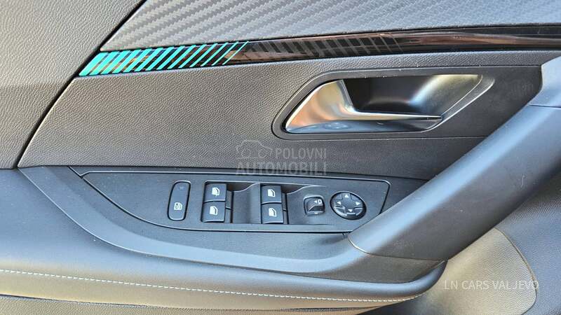 Peugeot 2008 ALLURE/MALA KM/N0V