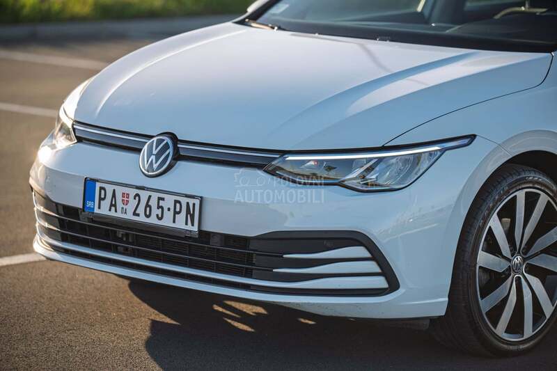 Volkswagen Golf 8 1.5TGI/DSG/CNG