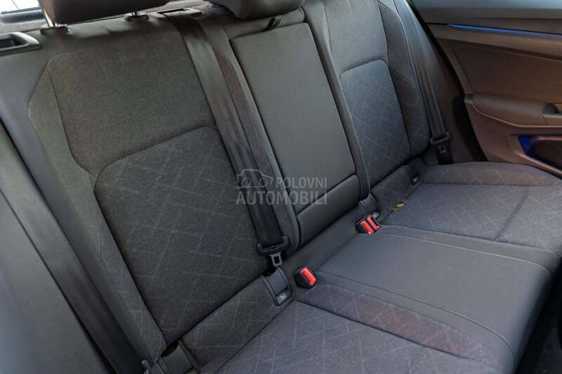 Volkswagen Golf 8 1.5TGI/DSG/CNG