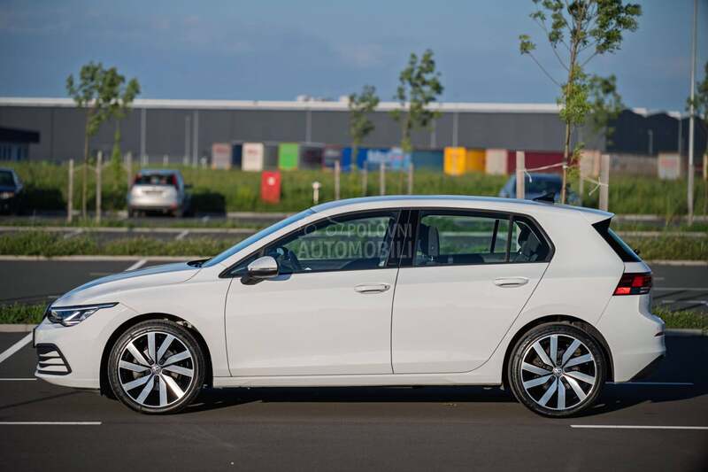 Volkswagen Golf 8 1.5TGI/DSG/CNG