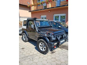Suzuki SJ Samurai 