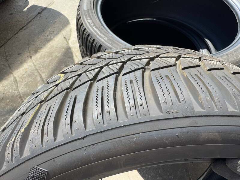 Lassa 275/35 R19 Zimska