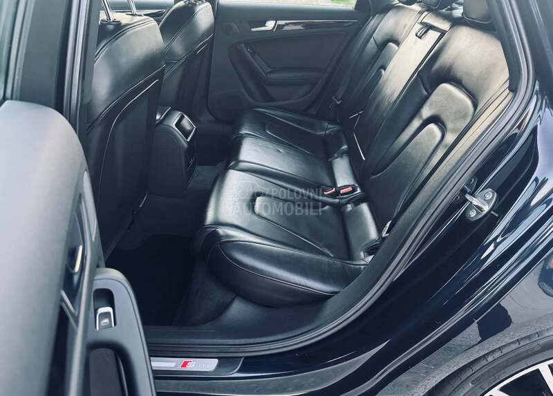 Audi A4 2.0 TDI SLINE NOV