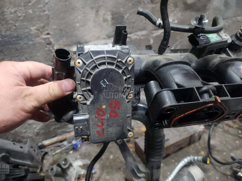 klapna gasa 0.9