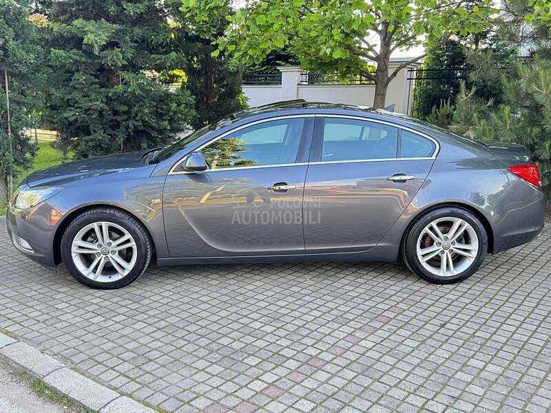 Opel Insignia COSMO/LED/KOŽA/NAV