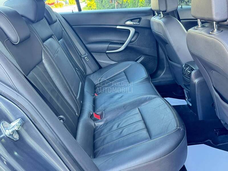 Opel Insignia COSMO/LED/KOŽA/NAV