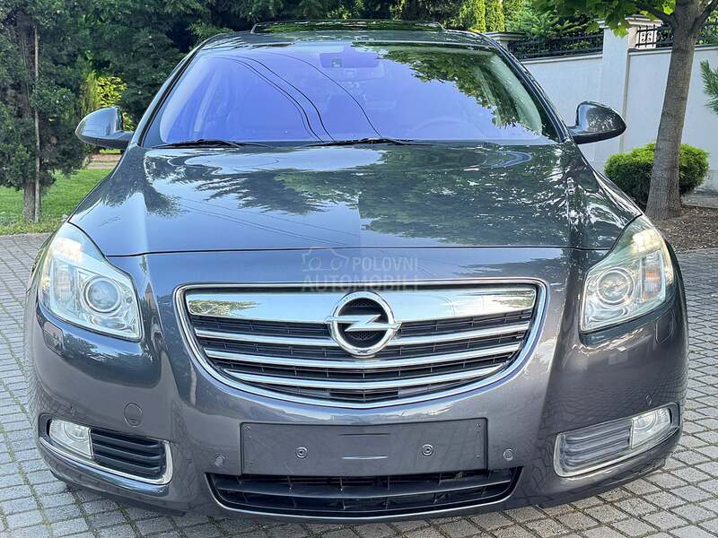 Opel Insignia COSMO/LED/KOŽA/NAV