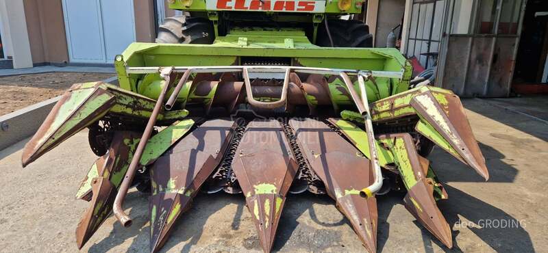 Claas Jaguar 690
